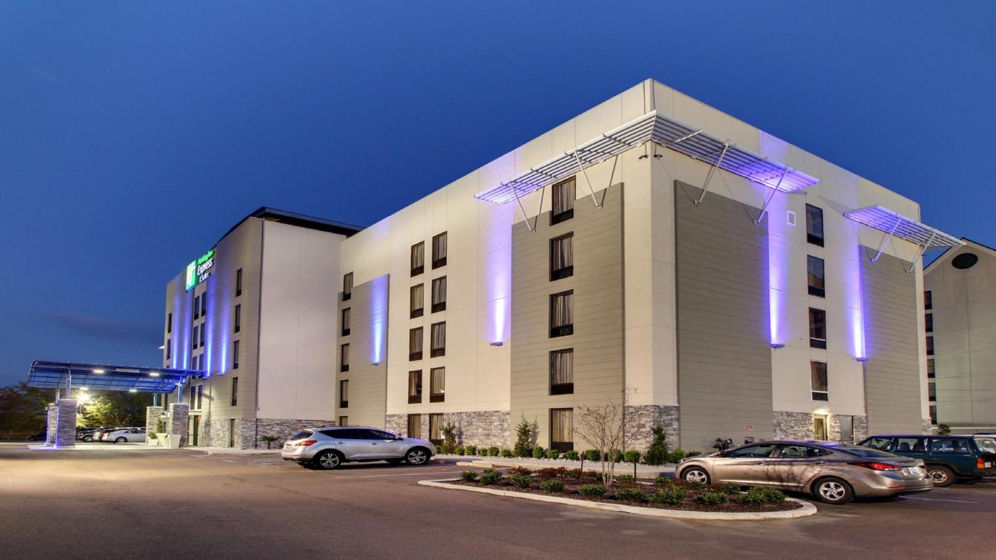 Holiday Inn Express & Suites Jackson Downtown - Coliseum By Ihg Exterior foto